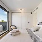 Cb Living - 3 Bedroom In Punta Prima Будинок відпочинку
