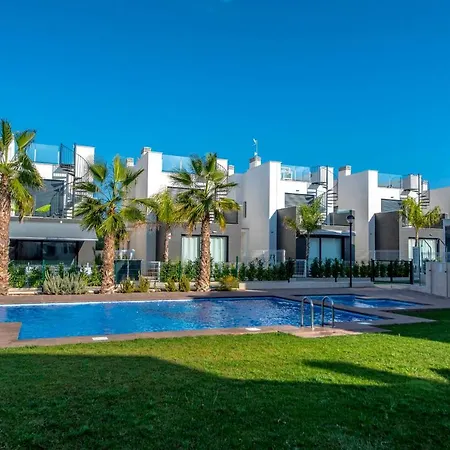 Cb Living - 3 Bedroom In Punta Prima Торрев'єха