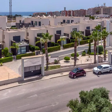Cb Living - 3 Bedroom In Punta Prima Будинок відпочинку