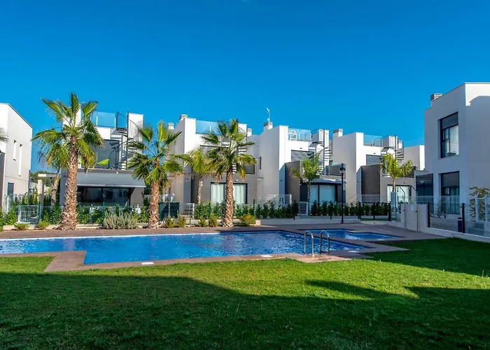 Cb Living - 3 Bedroom In Punta Prima Torrevieja