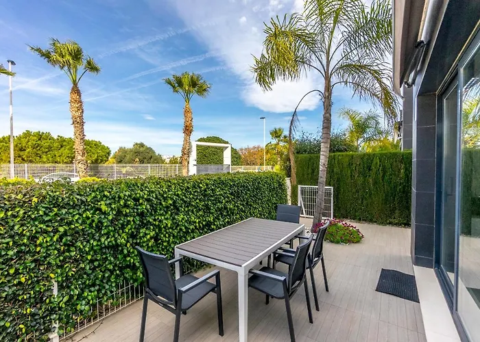 Cb Living - 3 Bedroom In Punta Prima Holiday home *